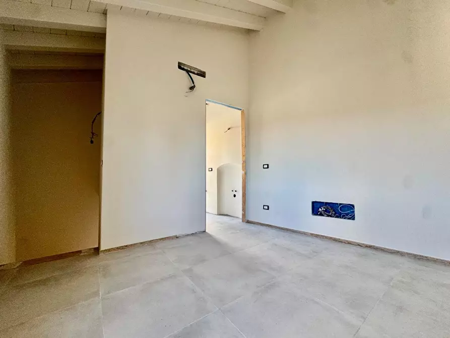 Immagine 10 di Terratetto in vendita  a Massa