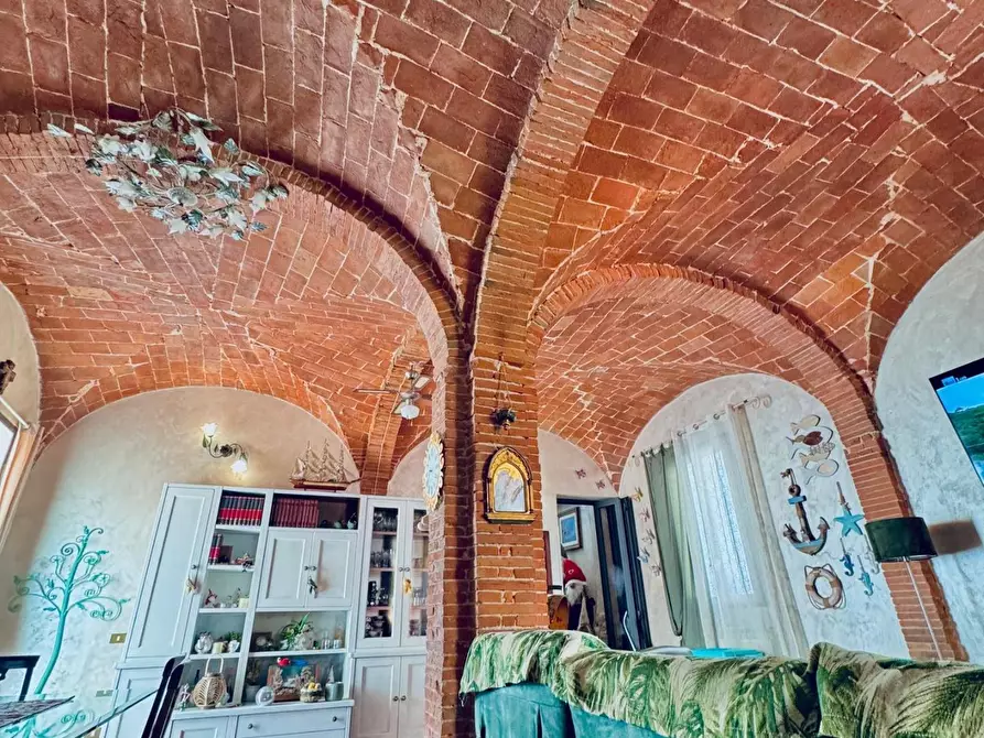 Immagine 2 di Appartamento in vendita  a Cascina