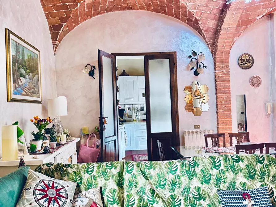 Immagine 21 di Appartamento in vendita  a Cascina