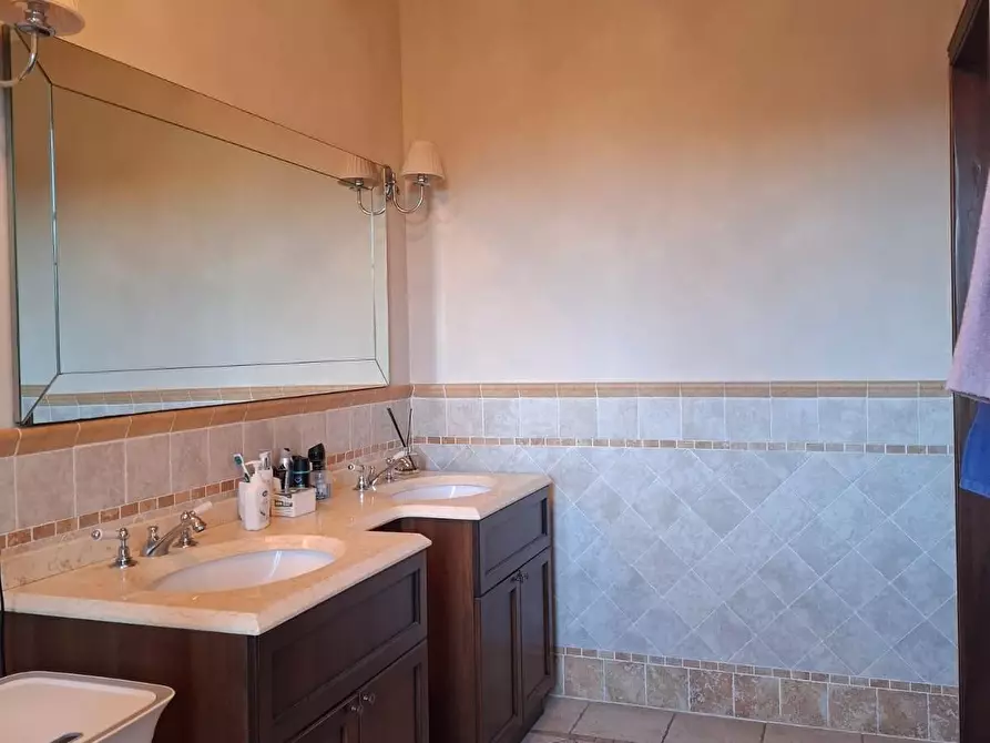 Immagine 23 di Villa in vendita  a Fucecchio