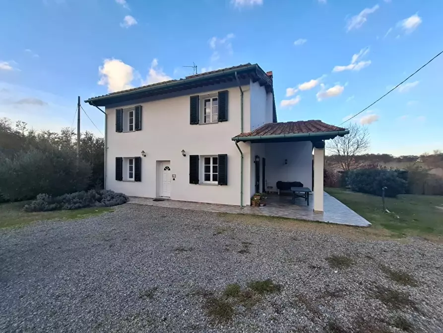 Immagine 10 di Villa in vendita  a Fucecchio