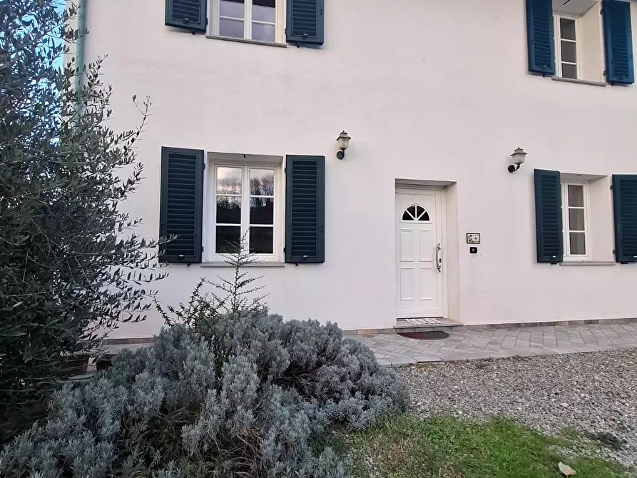 Immagine 1 di Villa in vendita  a Fucecchio