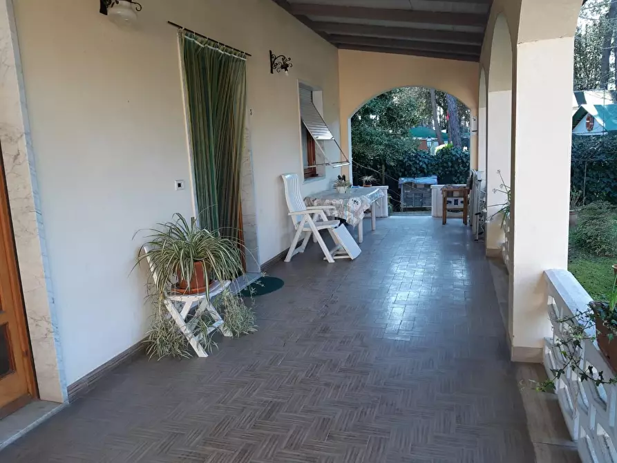 Immagine 4 di Casa indipendente in affitto  a Massa