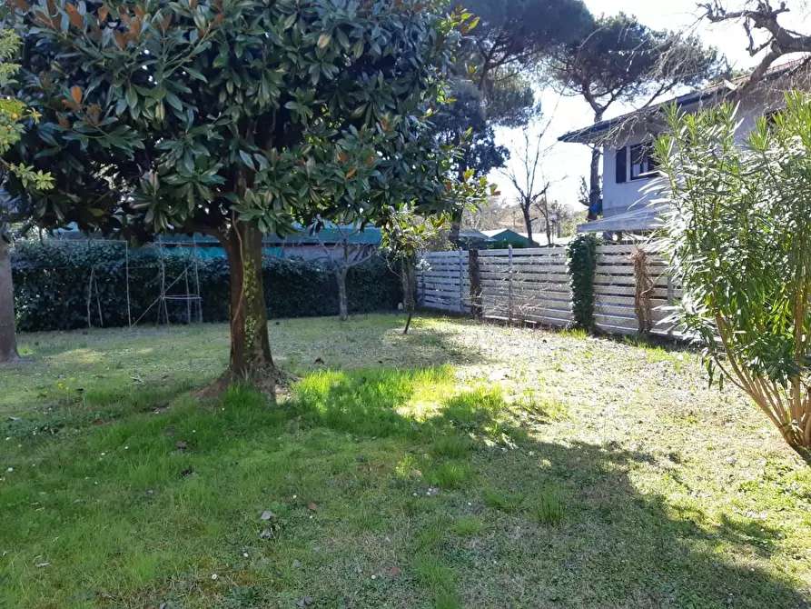 Immagine 19 di Casa indipendente in affitto  a Massa