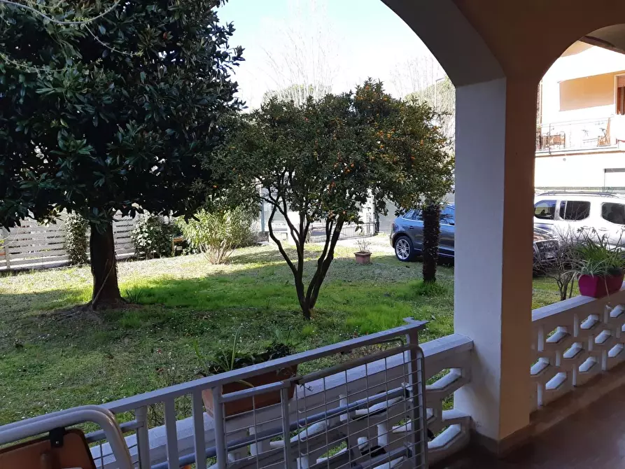 Immagine 18 di Casa indipendente in affitto  a Massa