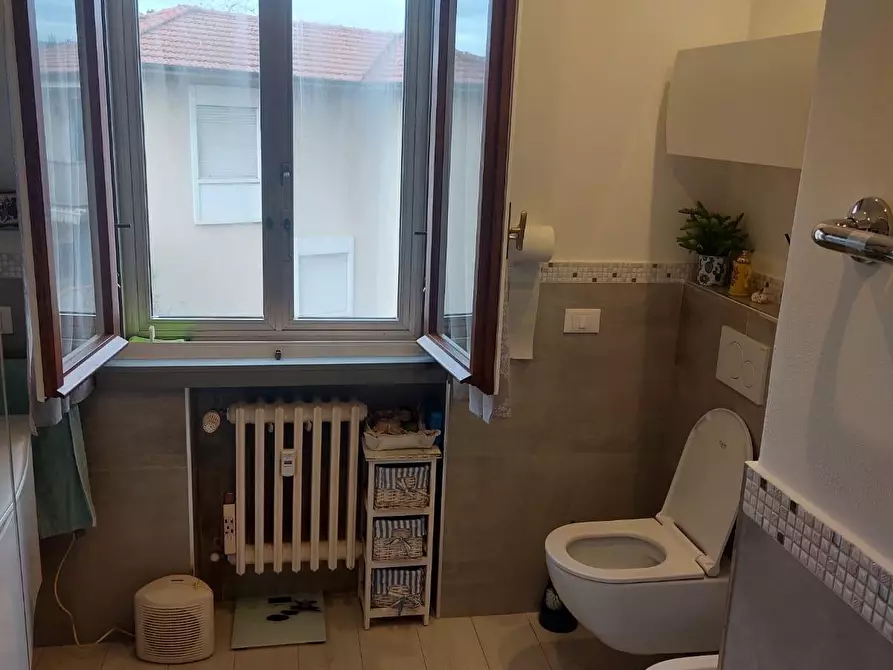 Immagine 10 di Appartamento in vendita  a Rosignano Marittimo