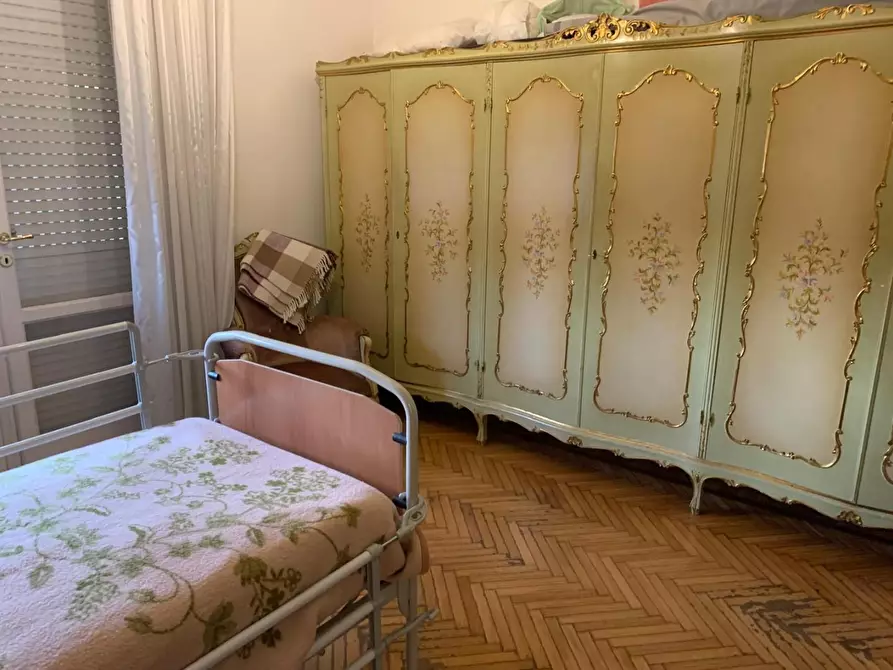 Immagine 6 di Appartamento in vendita  a Livorno