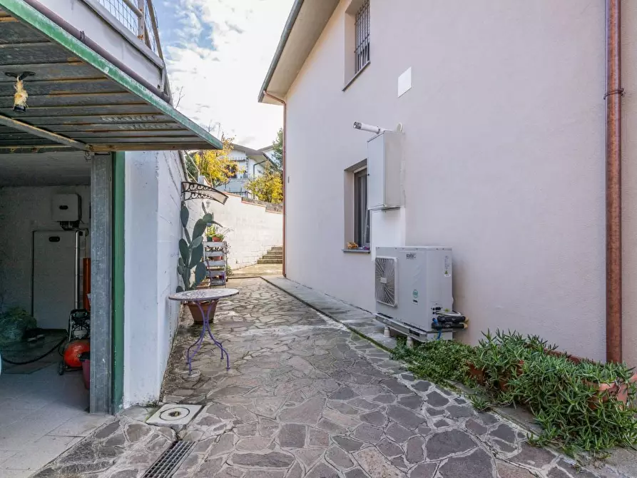 Immagine 26 di Appartamento in vendita  a Pontedera