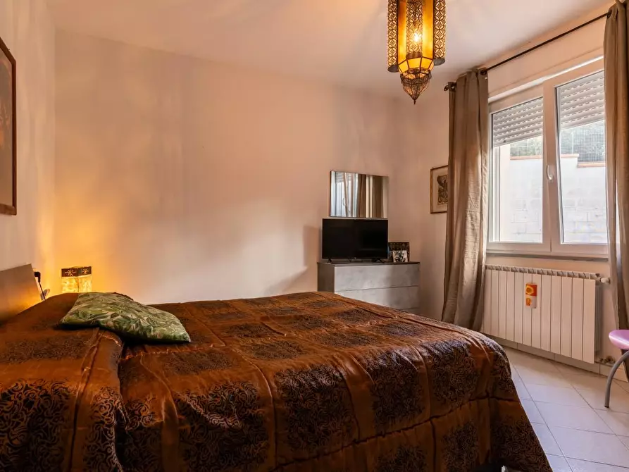 Immagine 17 di Appartamento in vendita  a Pontedera