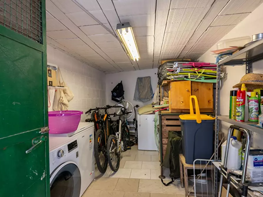 Immagine 28 di Appartamento in vendita  a Pontedera