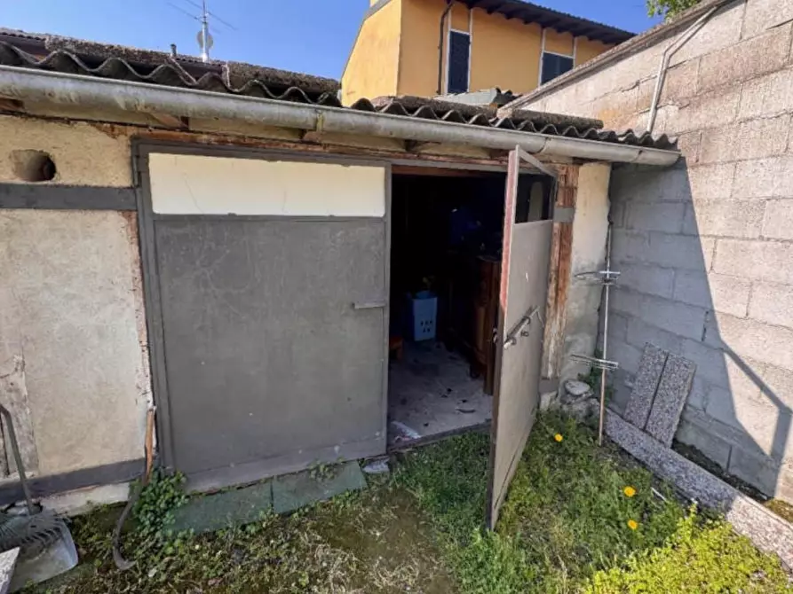 Immagine 5 di Appartamento in vendita  a Garlasco