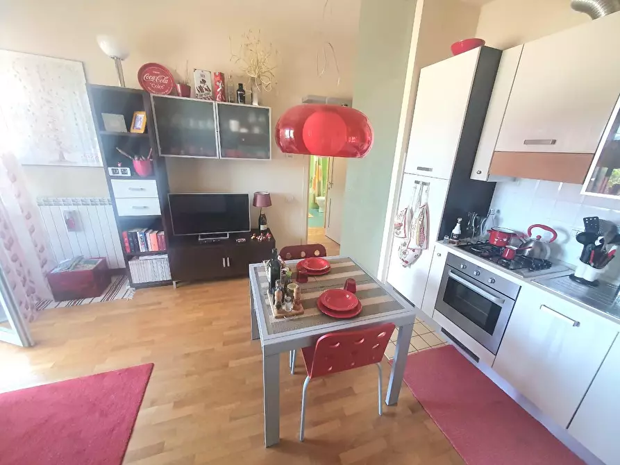 Immagine 14 di Appartamento in vendita  a Lucca