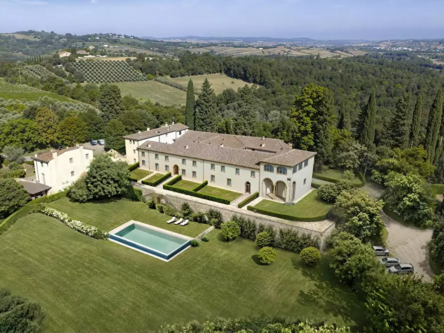 Immagine 2 di Appartamento in vendita  a Gambassi Terme