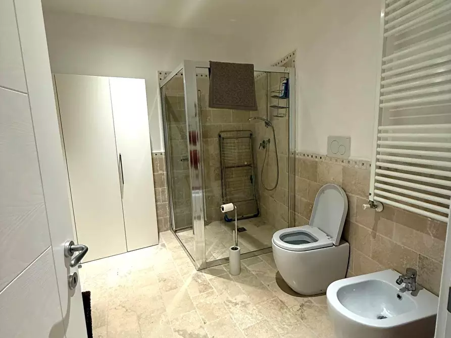 Immagine 14 di Appartamento in vendita  a Siena