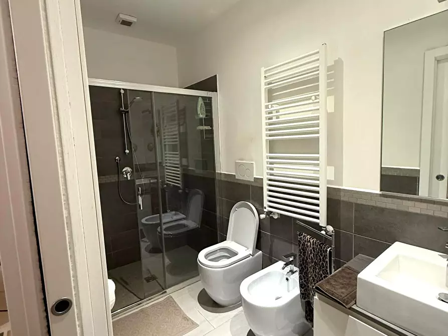 Immagine 19 di Appartamento in vendita  a Siena