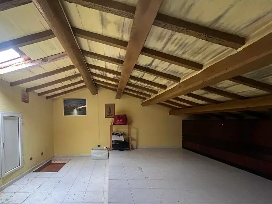 Immagine 27 di Terratetto in vendita  a Vecchiano