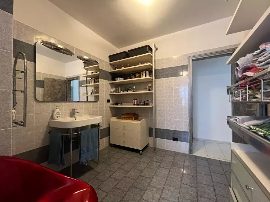 Immagine 23 di Terratetto in vendita  a Vecchiano