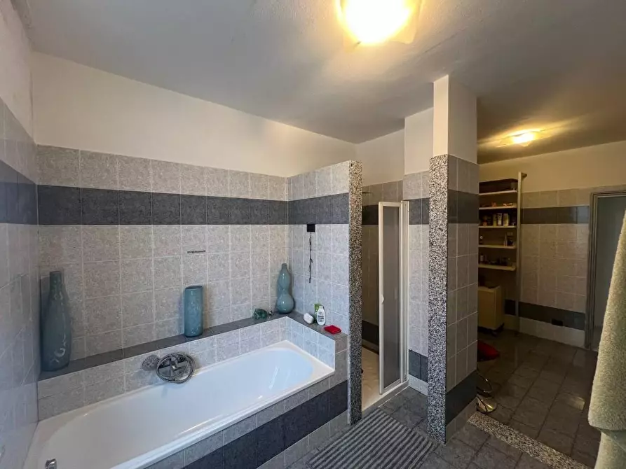 Immagine 25 di Terratetto in vendita  a Vecchiano