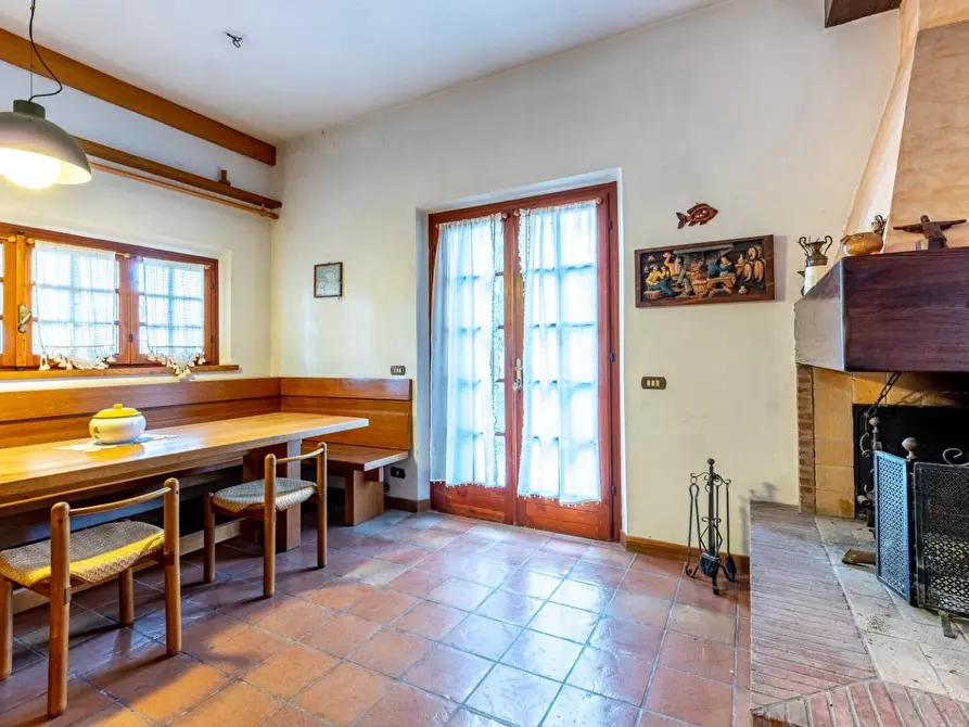 Immagine 5 di Villa in vendita  a Fucecchio