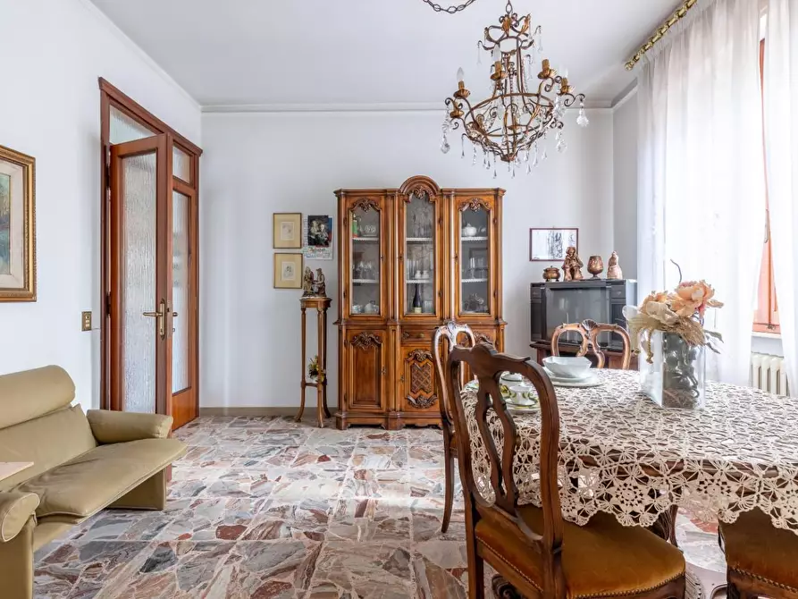 Immagine 21 di Villa in vendita  a Fucecchio