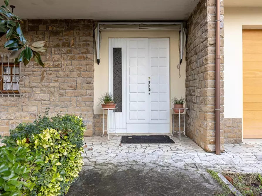 Immagine 26 di Villa in vendita  a Fucecchio