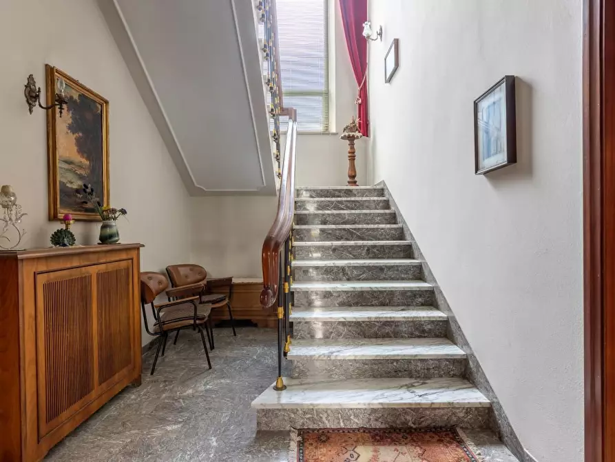 Immagine 10 di Villa in vendita  a Fucecchio