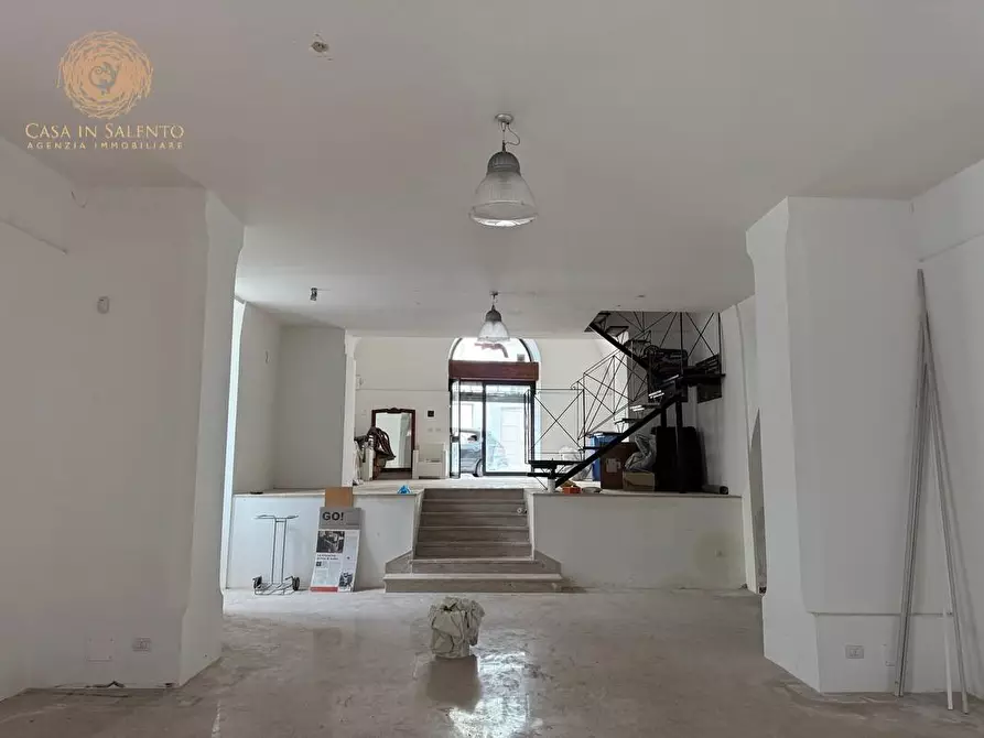 Immagine 5 di Locale commerciale in vendita  a Alessano