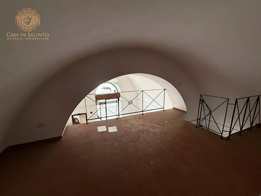 Immagine 12 di Locale commerciale in vendita  a Alessano