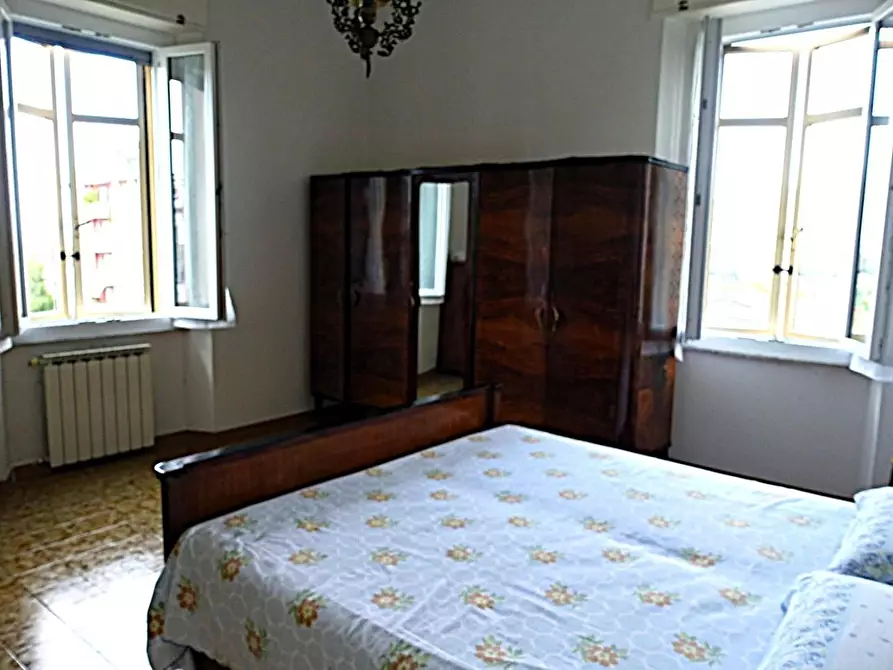 Immagine 12 di Appartamento in vendita  a Massa