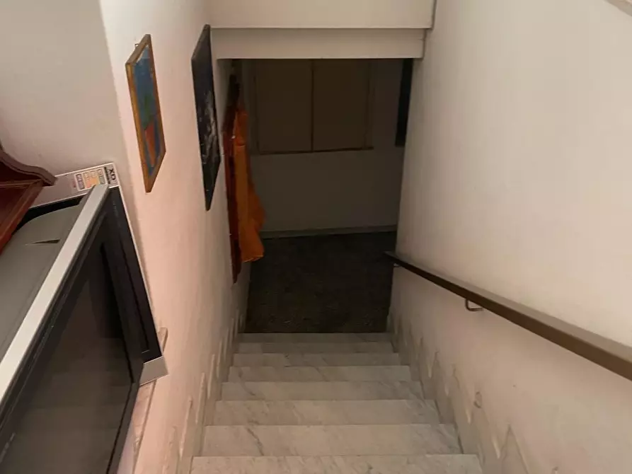 Immagine 8 di Porzione di casa in vendita  a Carrara