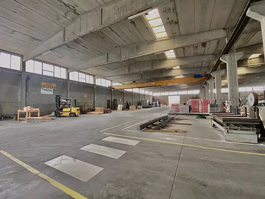 Immagine 3 di Capannone industriale in vendita  a Calcinaia