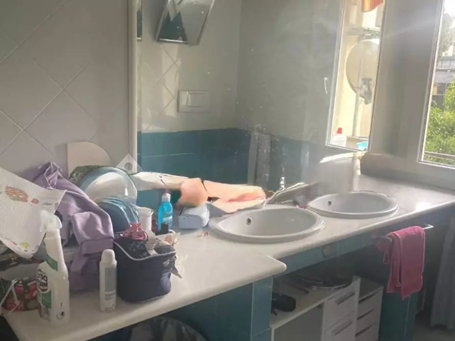 Immagine 4 di Appartamento in vendita  a Siena