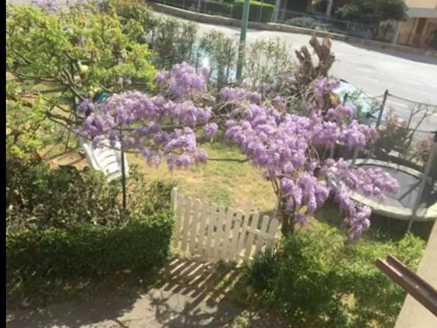 Immagine 7 di Appartamento in vendita  a Siena