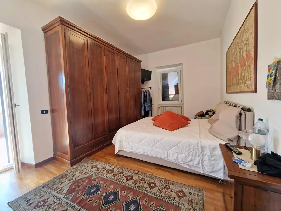 Immagine 26 di Casa bifamiliare in vendita  a Carrara