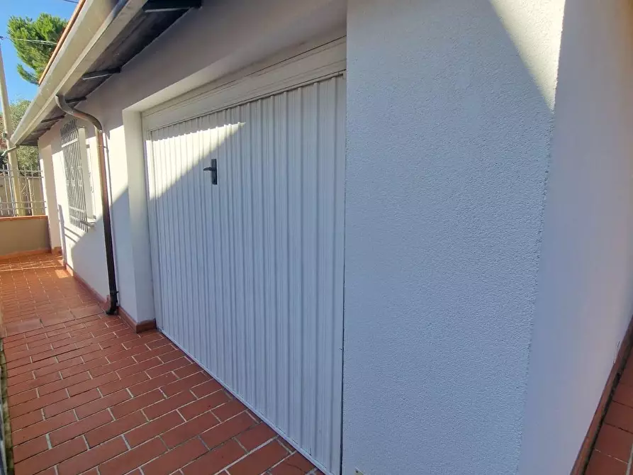 Immagine 37 di Casa bifamiliare in vendita  a Carrara