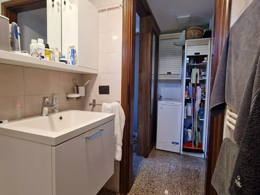 Immagine 33 di Casa bifamiliare in vendita  a Carrara