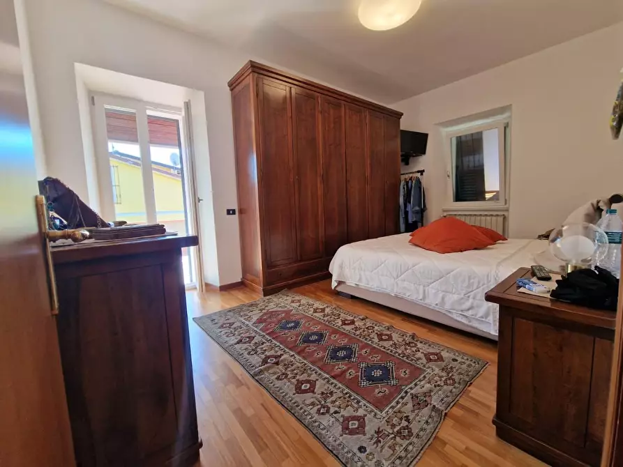 Immagine 27 di Casa bifamiliare in vendita  a Carrara