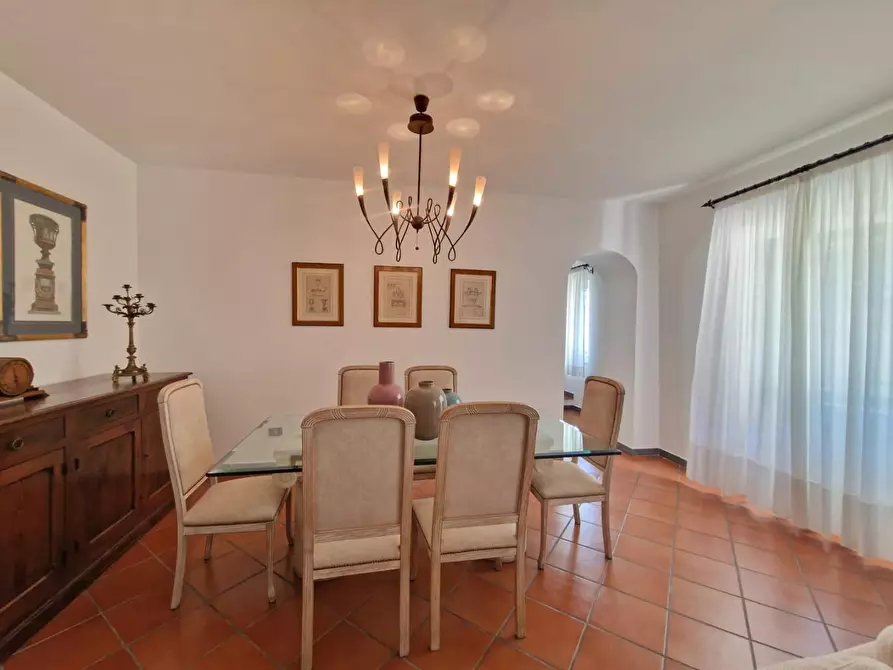 Immagine 9 di Casa bifamiliare in vendita  a Carrara