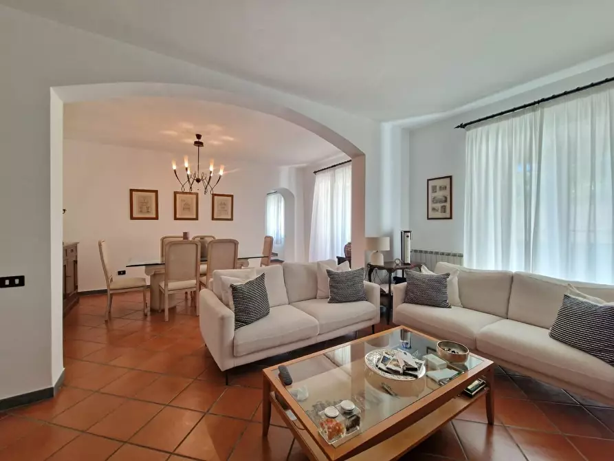 Immagine 4 di Casa bifamiliare in vendita  a Carrara