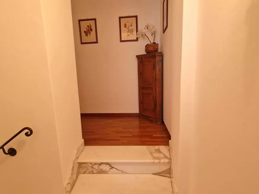 Immagine 23 di Casa bifamiliare in vendita  a Carrara