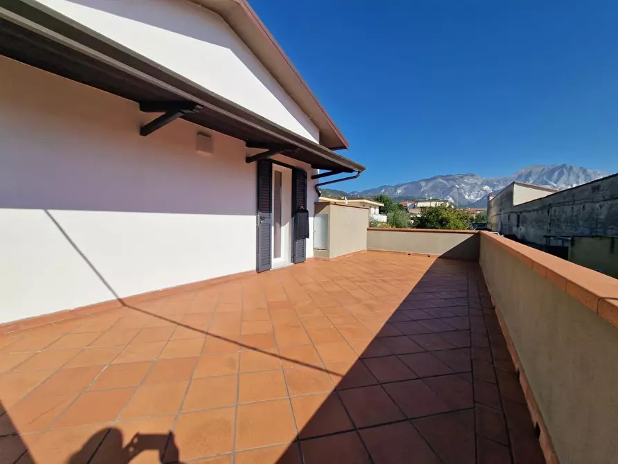 Immagine 13 di Casa bifamiliare in vendita  a Carrara