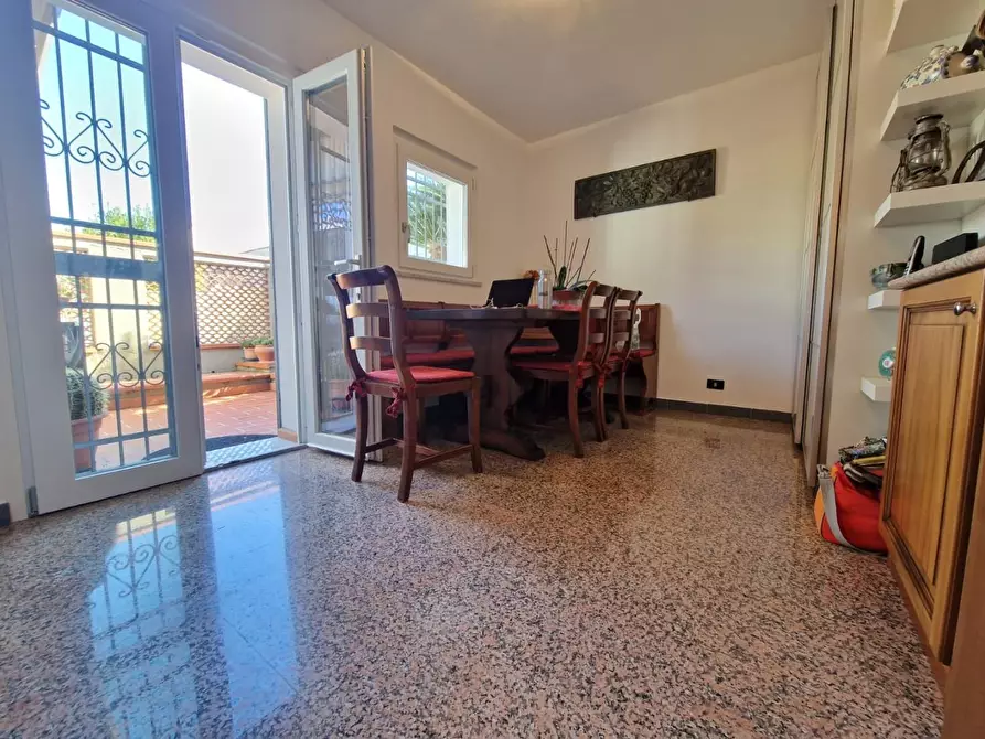 Immagine 43 di Casa bifamiliare in vendita  a Carrara