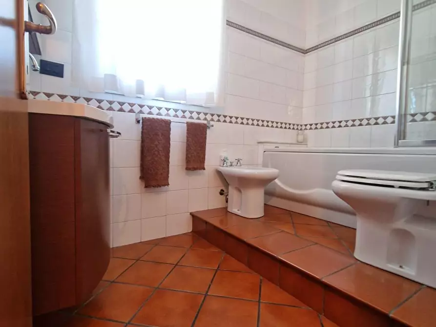 Immagine 32 di Casa bifamiliare in vendita  a Carrara