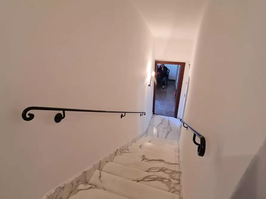 Immagine 11 di Casa bifamiliare in vendita  a Carrara