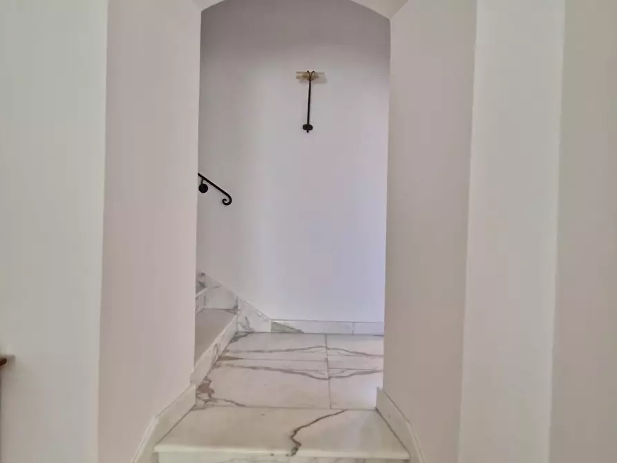 Immagine 22 di Casa bifamiliare in vendita  a Carrara