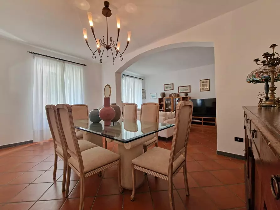 Immagine 2 di Casa bifamiliare in vendita  a Carrara