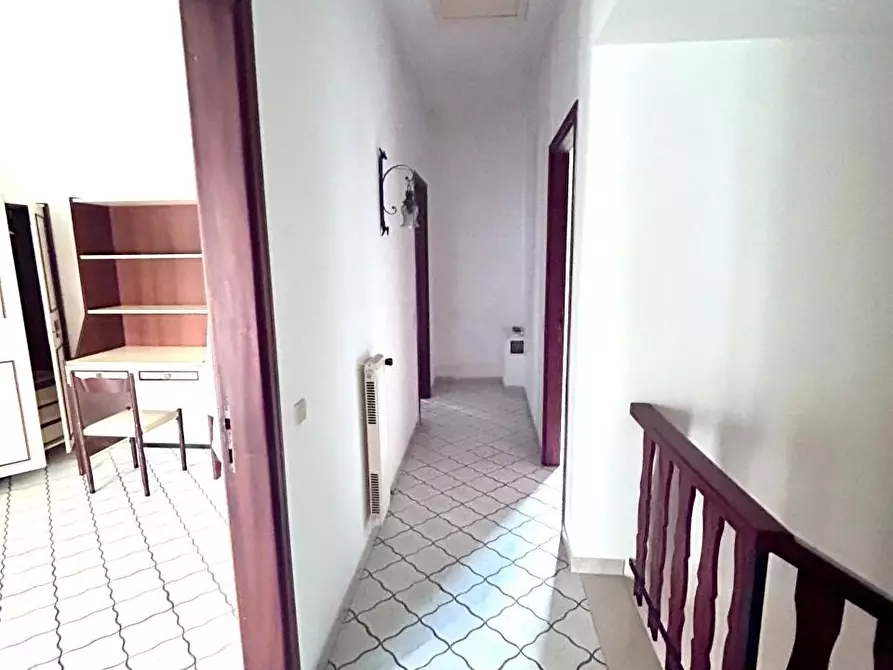 Immagine 17 di Villa in vendita  a Ortonovo