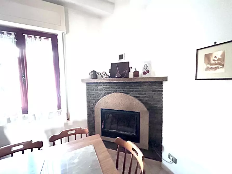 Immagine 10 di Villa in vendita  a Ortonovo