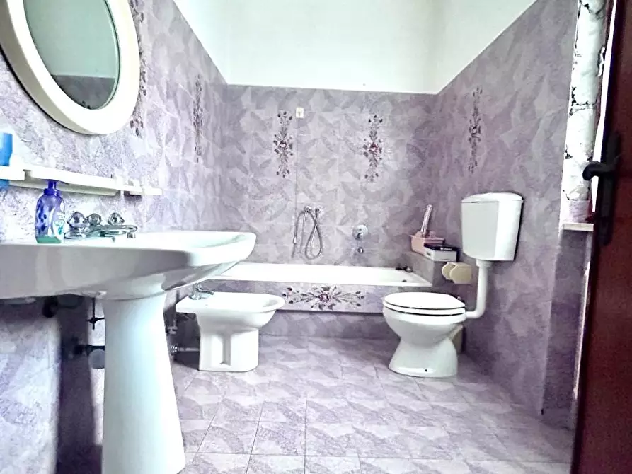 Immagine 20 di Villa in vendita  a Ortonovo