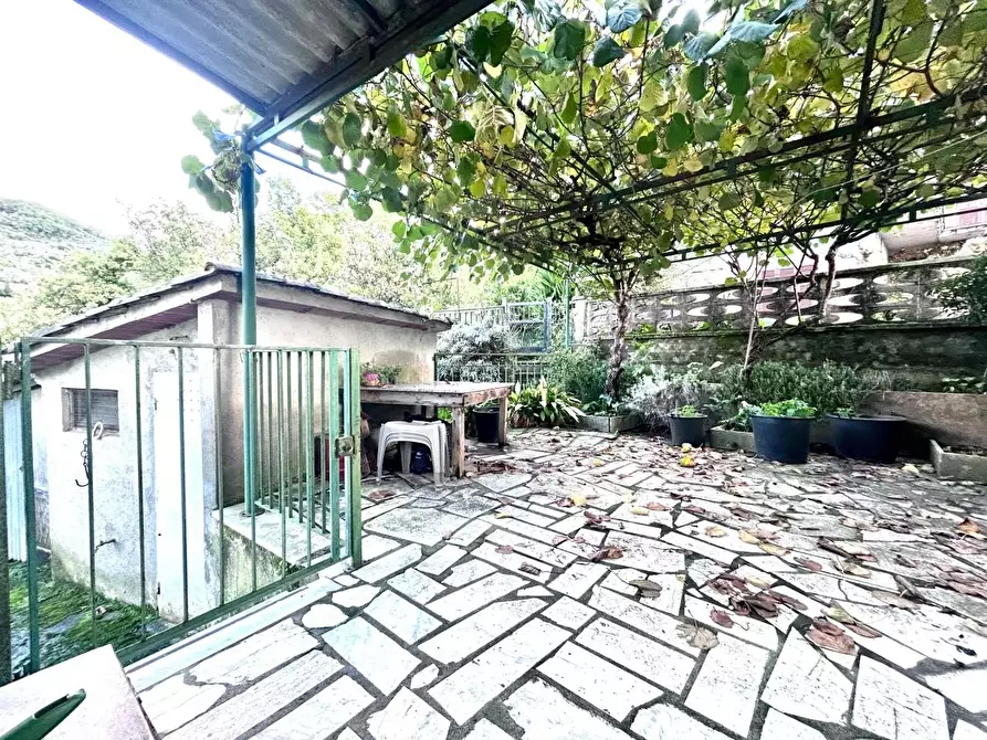 Immagine 24 di Villa in vendita  a Ortonovo